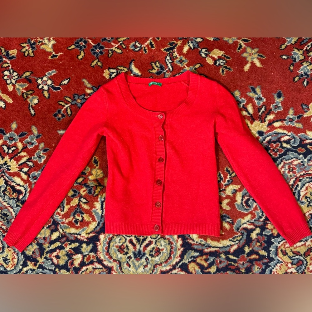 Tiny red cardigan